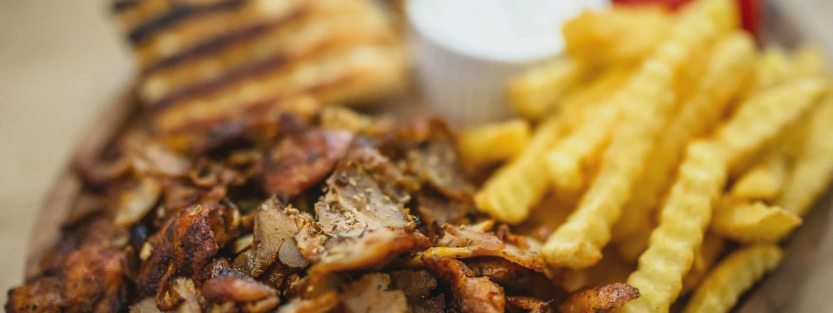 zestaw obiadowy kurczak i frytki